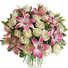 Bouquet roses and lilies